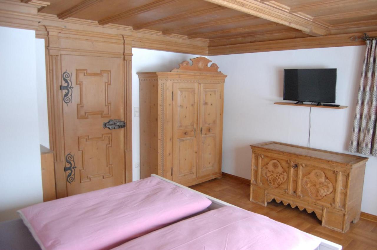 Barrierefreie 3-Zi.-Ferienwohnung Mit Gartenzugang In Ruhiger, Zentrumsnaher Lage Oberammergau Extérieur photo